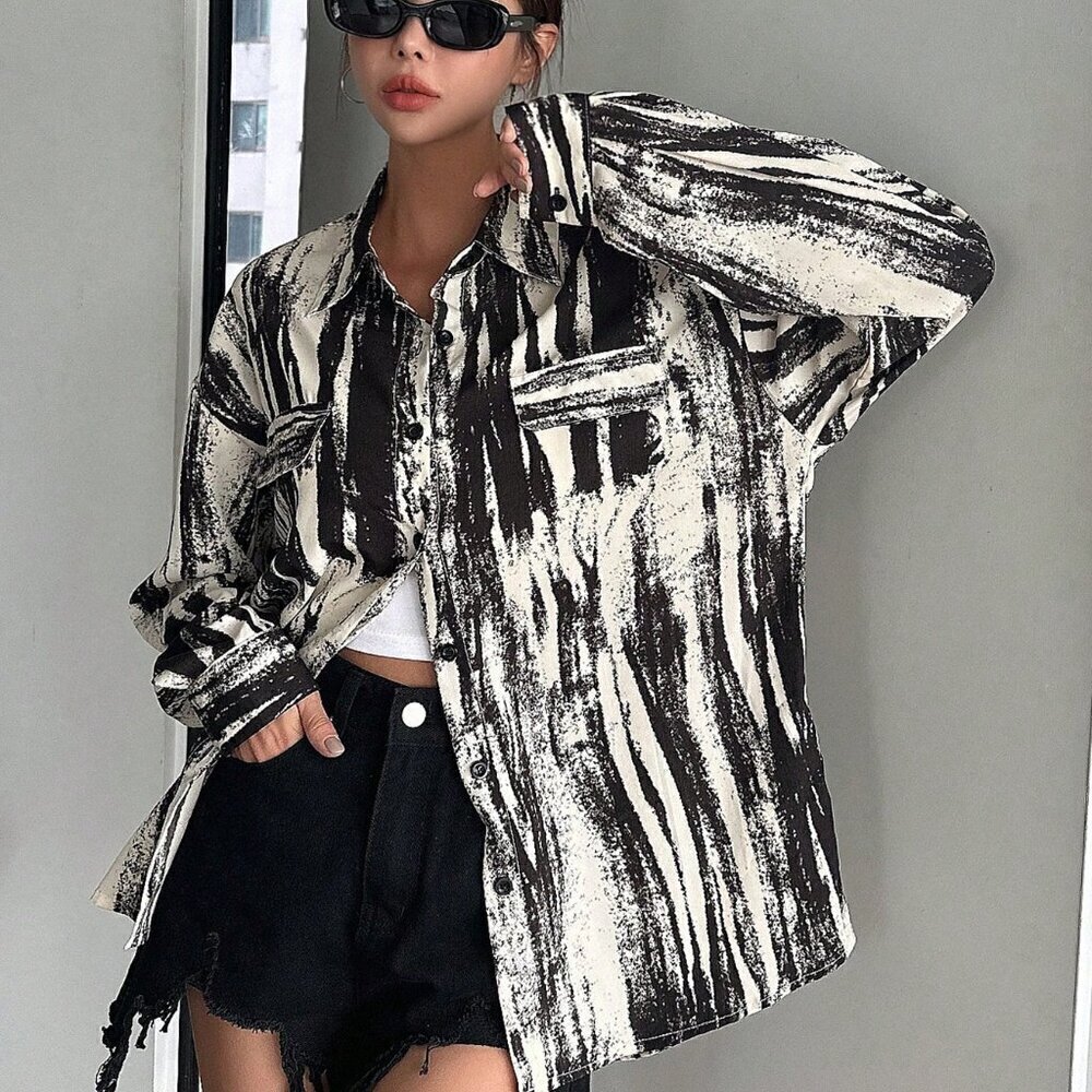 Black and White Casual Women's Brush Print Drop Shoulder Shirt - Picture 4 of 8